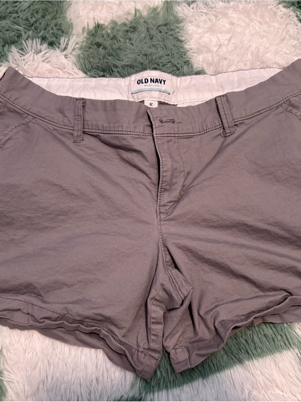 Old Navy Women's Taupe Cargo-Style Cotton Shorts